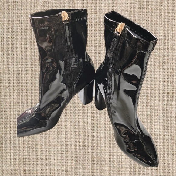 Paint leather ankle boots - Picture 2 of 3